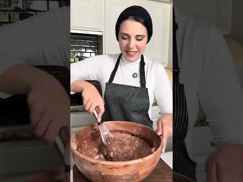 كيكه شوكولاته غرقانه شوكولاته  بصوص شوكولاته رهيب اقتصاديه جدا وبحجم عائلي كمان