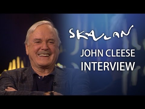 John Cleese | "I'm not allowed to make jokes tonight" | SVT/NRK/Skavlan