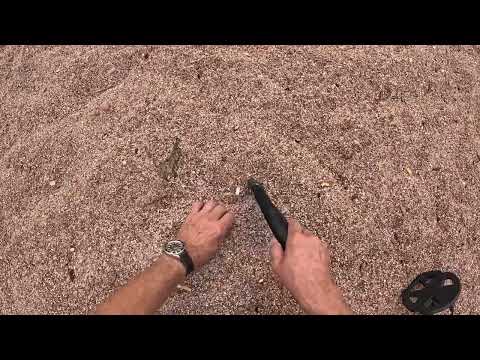 Пляжный коп в Черногории! Первая ЮВЕЛИРКА!