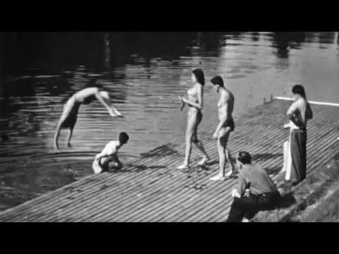 Photos and amateur films of life under the Occupation