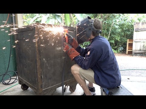 Breaking into a massive 1000lb Safe with a Plasma Cutter