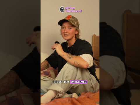 they wanna use the same toy on you, that they had with their ex… red flag? 🚩 #redflag #wlw #lgbt