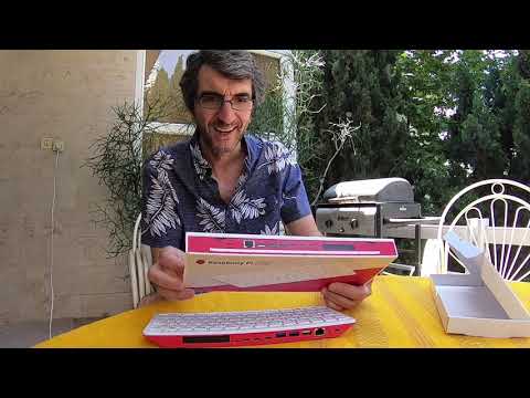 گپ و آنباکس کامپیوتر تک برد و مدل رتروی رزبری پای ۴۰۰