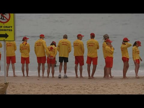 Australian lifeguards fall silent for Bondi Beach victims | AFP