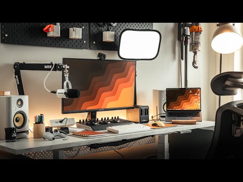 A Minimal Gaming Monitor for a MacBook | Why You Should Use a Gaming Monitor!
