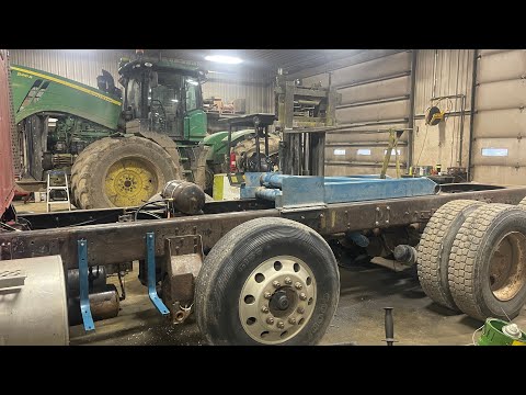 Getting Truck 9 Ready for a New Silage Box