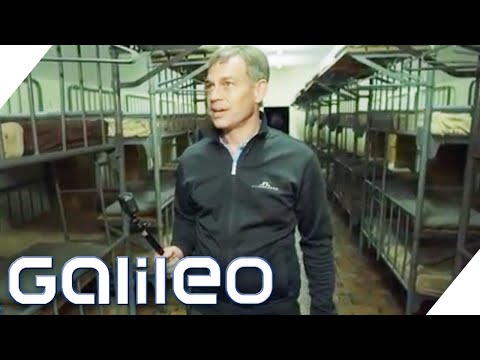 Switzerland's largest prepper bunker! What are preppers doing here? | Galileo | ProSieben