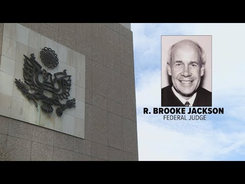 Federal judge says he was doxxed ahead of warrantless arrest hearing