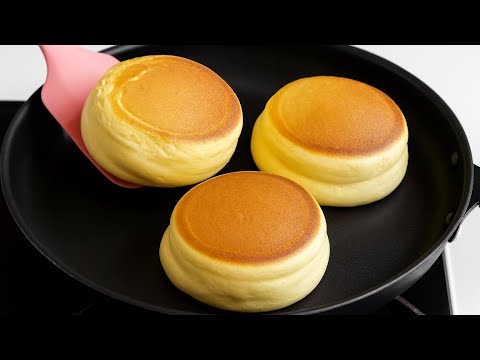 Japanese Soufflé Pancakes Recipe | スフレパンケーキの作り方 | Easy Recipe! 🥞🎄☃️