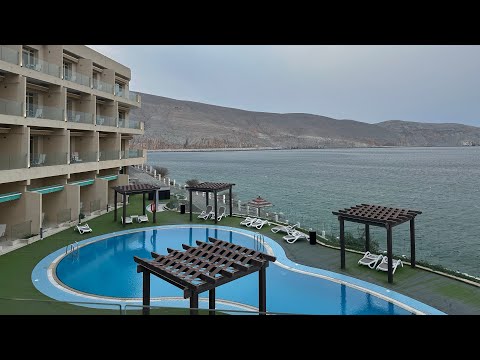 الإمارات إلى مسندم خصب .. الطريق الساحلي و مضيق هرمز