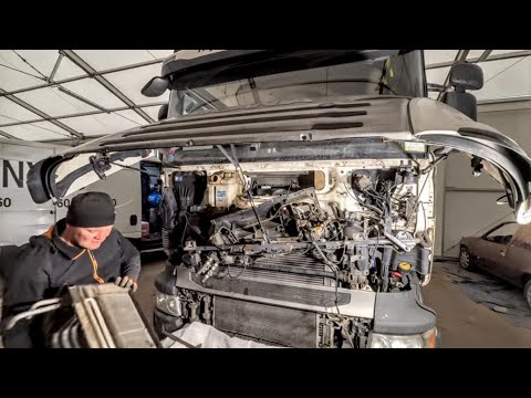 Complaint after repairing a Scania R410!!! As an apology, I replaced the customer's expansion tank!