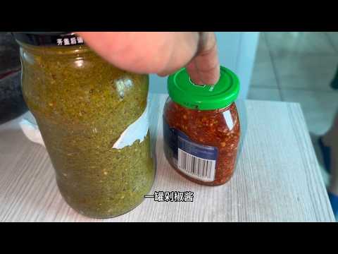 东北老爸，今天又做美食了，韭菜花香，剁椒酱辣，看着就特有食欲