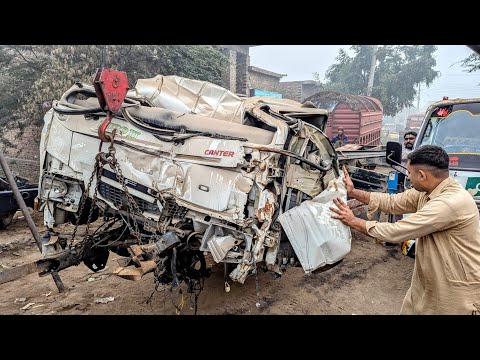 Hino Truck Huge Dangerous Accident Cabinet Chassis Amazing Repairing And Restoration Pakistani work