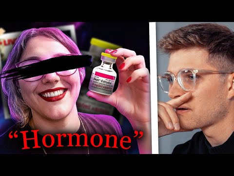 Trans-Streamerin spritzt sich live Hormone…