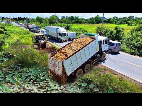 Skills​ Driver​ Bulldozer SHANTUI DH17C3, Dump truck 25Ton Unloading, Processing Filling up land