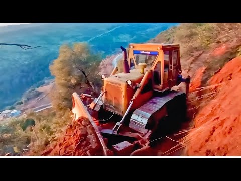 DOZER Ormanda Yol Çalışmasında 3 #caterpillar  #dozer #bulldozer #komatsu #liebherr #işmakinaları