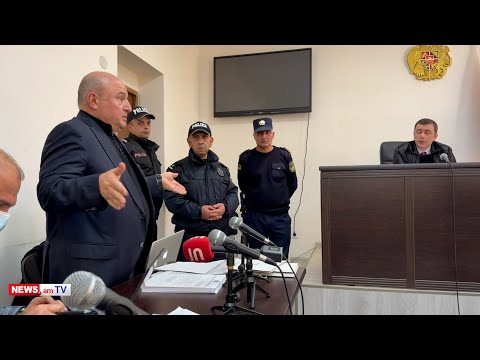«Անմեղ տեղը բերել, կոխել են ստեղ, իրանց երեսից». Վարդան Ղուկասյանն ու դատախազը վիճեցին