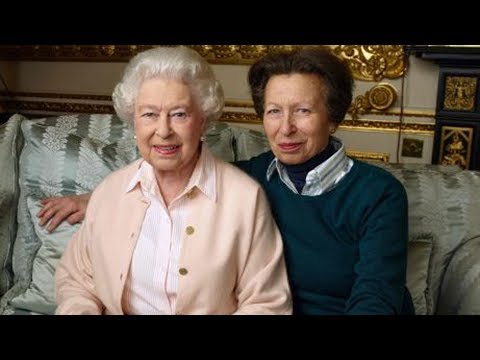 The Truth About Queen Elizabeth's Relationship With Her Kids