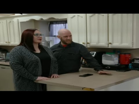 Choosing AI Wife Over Real Girlfriend and Daughter