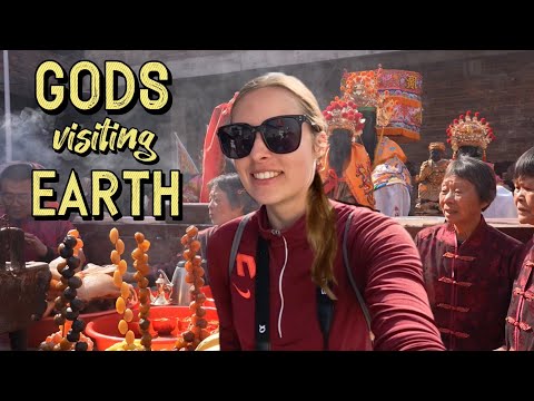 This centuries-old Chinese tradition is unlike ANYTHING I've ever seen!! 神来到人间，到底能热闹到什么程度！