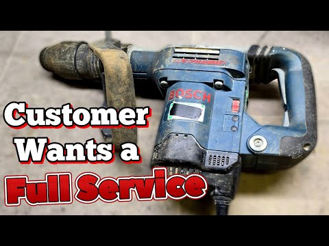 The customer wants his Bosch GSH 5 CE Hammer serviced, after 18 years, it needs it. 