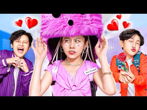 Nobody Has Seen My Real Face! All Boys At New School Love Me