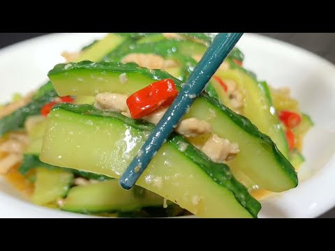 The most popular dish in the restaurant, the ordinary fried pork with cucumber actually sells for 58