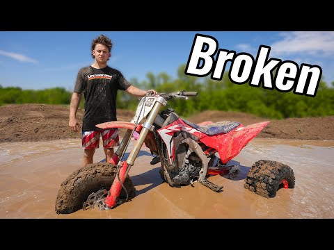 Mudding CRF 450 Three Wheeler