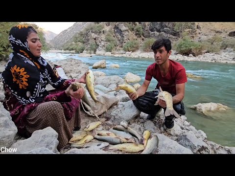 🐬🐋🌋:"From the Mountains to the Desert: The Story of the Fisherman and the Heroic Woman"