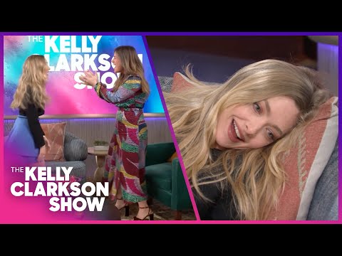 Amanda Seyfried Collapses On Couch After Kelly Clarkson Duet!