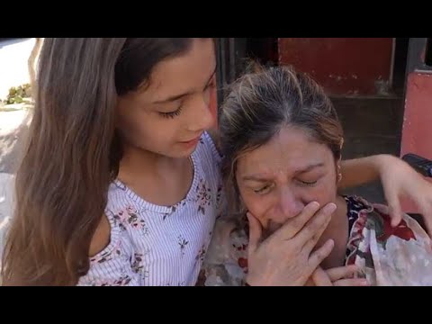 The reaction of this girl and her mother while their house was seized broke our hearts 💔😭