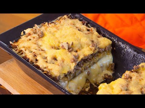 The family is delighted with the cheese casserole with eggplant and minced meat. Moussaka