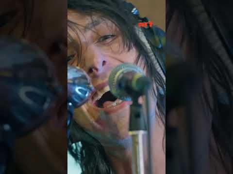 Heroes, version The Horrors : une reprise puissante en hommage à David Bowie #bowie – ARTE Concert