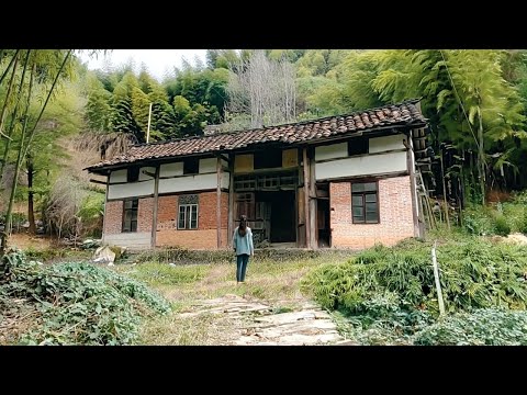 An Unemployed Girl Finds a Dilapidated House in the Woods and Renovates It | Room Makeover