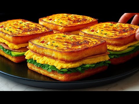 An everyday breakfast idea - a simple bread recipe: quick and delicious toast with bacon!