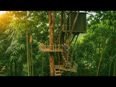 Building a Secret Multi-Level Treehouse Fortress with a Fire Kitchen to Survive in the Wild