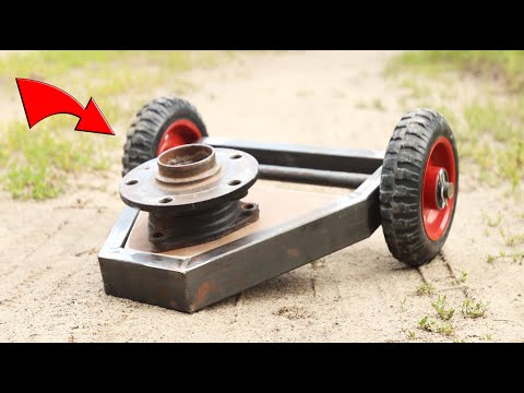 Unique use of an old rusty car hub! Why hasn't anyone done this before!