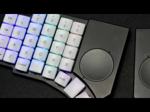 Go60 Review: If the Glove80 and Voyager had a baby