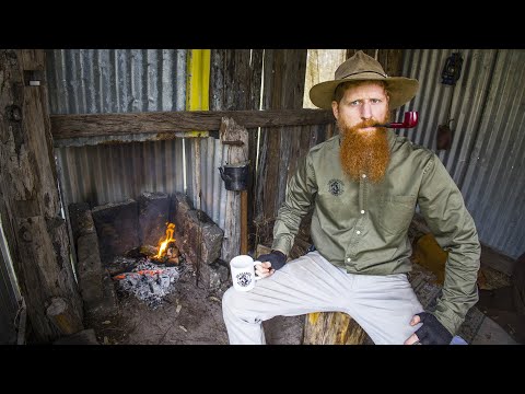 Shelter from a Rain Storm in my Homebuilt Pioneer Hut / Traditional Camping