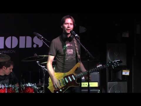 Paul Gilbert Using Rhythm to Write :Guitar Center Sessions
