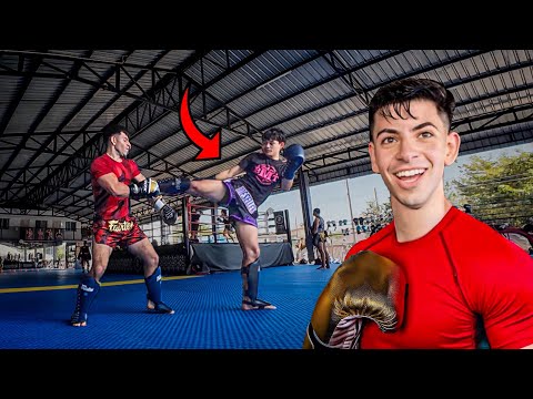 I Trained Muay Thai with NO Experience!