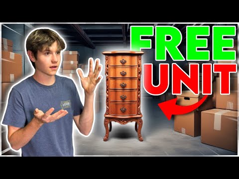 I BOUGHT A FREE ABANDONED STORAGE UNIT FULL OF MONEY!!
