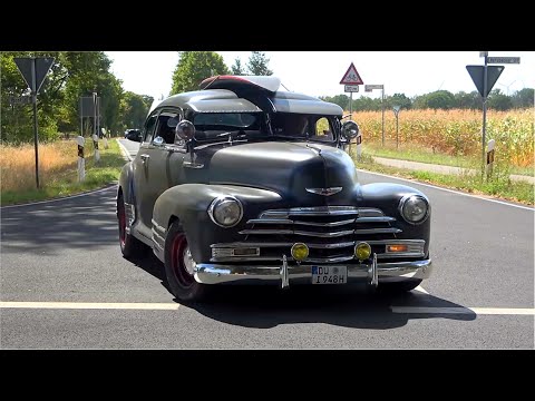 Classic US & Muscle Cars leaving a Car Show in Grefrath-Impala, Bel Air, Ford GT40, Hot Rods