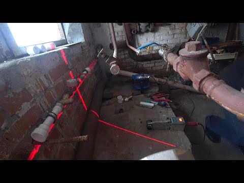 Авария! Лопнула труба, свищ в теплоузле лицея и затопило помещение!