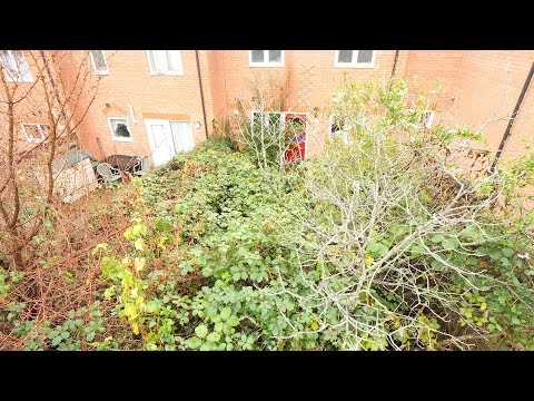 She Couldn’t Even Step Outside… Jackie’s Overgrown Garden Transformation