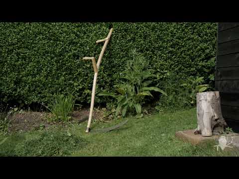 Trimming with an Austrian style scythe