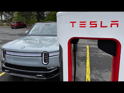 Rivian R1S Charges at Tesla Supercharger: Shockingly Easy!