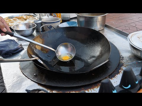 grandpa master chef! cheapest fried pork egg rice - thai street food