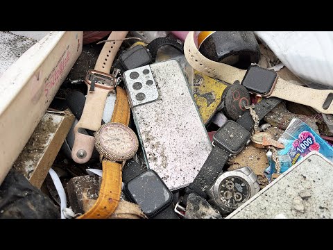 😱😍i Found Many Apple Watch - Smart TV & Phones || Restore Samsung Galaxy S21 Ultra From LandFill !