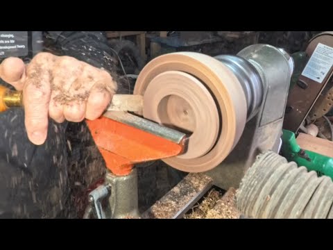 ウォールナットの碗と豆皿の製作